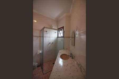 Casa à venda com 362m², 3 quartos e 3 vagasBanheiro da Suíte 3