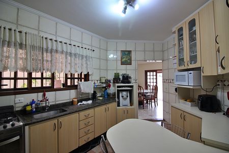 Casa à venda com 362m², 3 quartos e 3 vagasCozinha