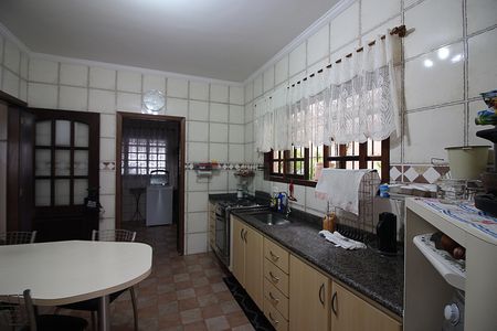 Casa à venda com 362m², 3 quartos e 3 vagasCozinha