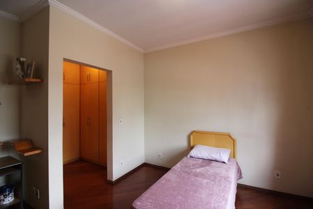 Casa à venda com 362m², 3 quartos e 3 vagasSuíte 2