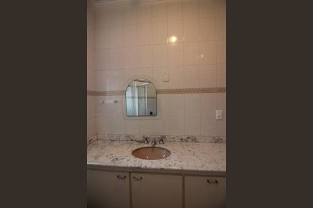 Casa à venda com 362m², 3 quartos e 3 vagasBanheiro da Suíte 3