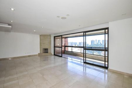 Apartamento à venda com 228m², 4 quartos e 4 vagasSala