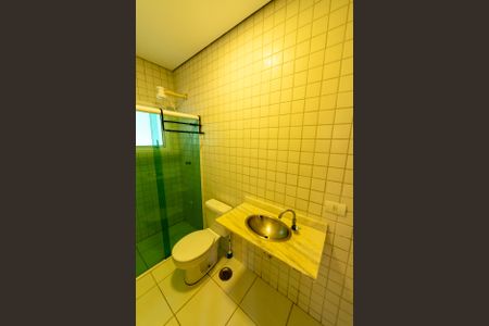 Casa de condomínio para alugar com 550m², 6 quartos e 6 vagas Casa de condomínio para alugar com 550m², 6 quartos e 6 vagasBanheiro de Serviço