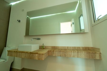 Casa de condomínio para alugar com 550m², 6 quartos e 6 vagas Casa de condomínio para alugar com 550m², 6 quartos e 6 vagasLavabo