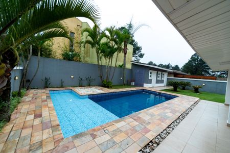 Casa de condomínio para alugar com 550m², 6 quartos e 6 vagas Casa de condomínio para alugar com 550m², 6 quartos e 6 vagasÁrea Externa