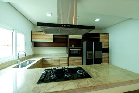 Casa de condomínio para alugar com 550m², 6 quartos e 6 vagas Casa de condomínio para alugar com 550m², 6 quartos e 6 vagasCozinha