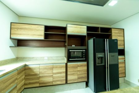 Casa de condomínio para alugar com 550m², 6 quartos e 6 vagas Casa de condomínio para alugar com 550m², 6 quartos e 6 vagasCozinha