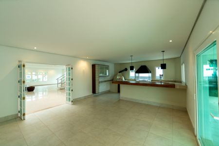 Casa de condomínio para alugar com 550m², 6 quartos e 6 vagas Casa de condomínio para alugar com 550m², 6 quartos e 6 vagasCozinha