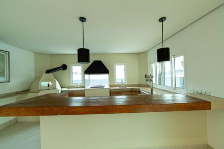 Casa de condomínio para alugar com 550m², 6 quartos e 6 vagas Casa de condomínio para alugar com 550m², 6 quartos e 6 vagasCozinha