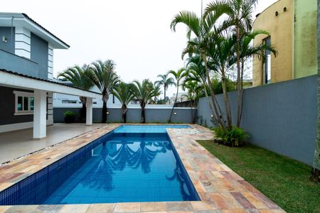 Casa de condomínio para alugar com 550m², 6 quartos e 6 vagas Casa de condomínio para alugar com 550m², 6 quartos e 6 vagasÁrea Externa