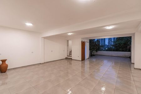Casa à venda com 225m², 3 quartos e 4 vagasGaragem