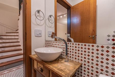 Casa à venda com 225m², 3 quartos e 4 vagasLavabo