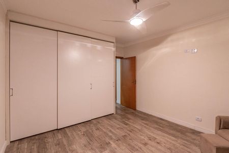 Casa à venda com 225m², 3 quartos e 4 vagasQuarto 1