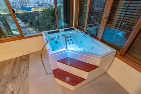 Casa à venda com 225m², 3 quartos e 4 vagasSuite