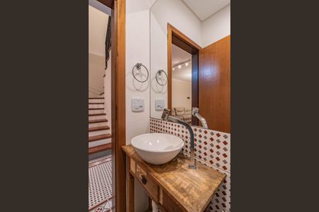 Casa à venda com 225m², 3 quartos e 4 vagasLavabo