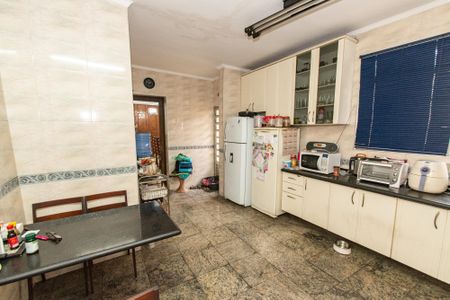 Casa à venda com 350m², 4 quartos e 3 vagasCozinha
