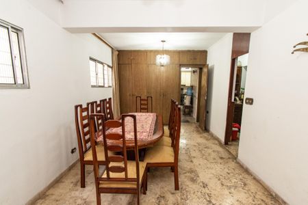 Casa à venda com 350m², 4 quartos e 3 vagasSala de jantar