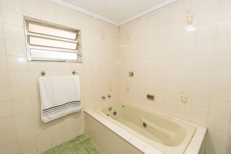 Casa à venda com 350m², 4 quartos e 3 vagasBanheiro da suíte 3