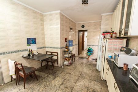 Casa à venda com 350m², 4 quartos e 3 vagasCozinha