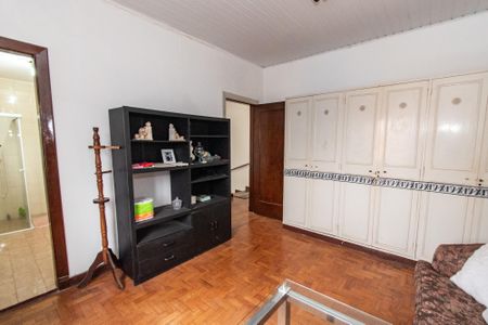 Casa à venda com 350m², 4 quartos e 3 vagasSuíte 2