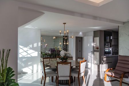 Apartamento à venda com 287m², 4 quartos e 3 vagasSala