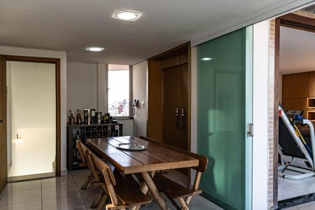 Apartamento à venda com 287m², 4 quartos e 3 vagasEspaço Gourmet