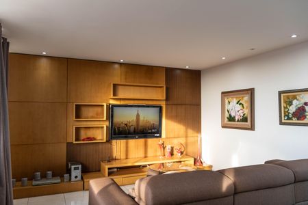 Apartamento à venda com 287m², 4 quartos e 3 vagasSala 2