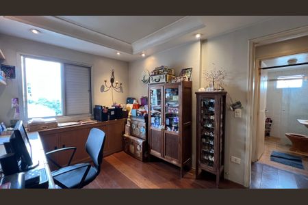 Apartamento à venda com 90m², 3 quartos e 1 vagaEscritório