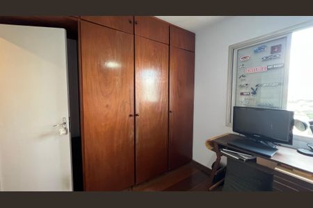 Apartamento à venda com 90m², 3 quartos e 1 vagaQuarto 2