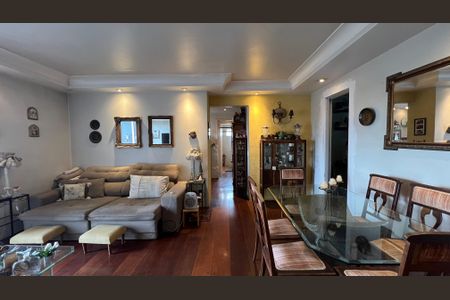 Apartamento à venda com 90m², 3 quartos e 1 vagaSala de TV