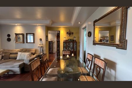 Apartamento à venda com 90m², 3 quartos e 1 vagaSala de Jantar