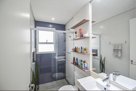 Apartamento à venda com 69m², 2 quartos e 1 vaga Apartamento à venda com 69m², 2 quartos e 1 vagaBanheiro da Suíte