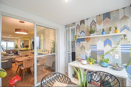 Apartamento à venda com 69m², 2 quartos e 1 vaga Apartamento à venda com 69m², 2 quartos e 1 vagaSacada