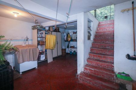 Casa à venda com 178m², 2 quartos e 3 vagas Casa à venda com 178m², 2 quartos e 3 vagasÁrea de Serviço