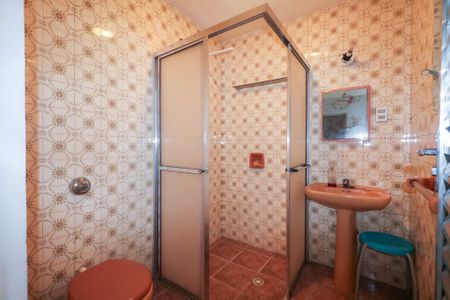 Casa à venda com 178m², 2 quartos e 3 vagas Casa à venda com 178m², 2 quartos e 3 vagasBanheiro de Serviço