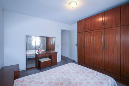 Casa à venda com 178m², 2 quartos e 3 vagas Casa à venda com 178m², 2 quartos e 3 vagasQuarto 2