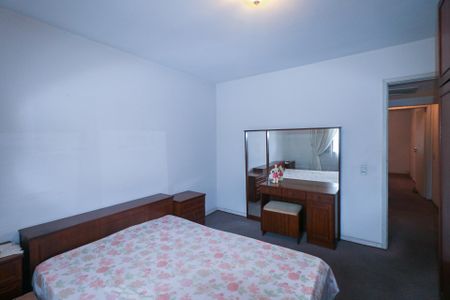 Casa à venda com 178m², 2 quartos e 3 vagas Casa à venda com 178m², 2 quartos e 3 vagasQuarto 2