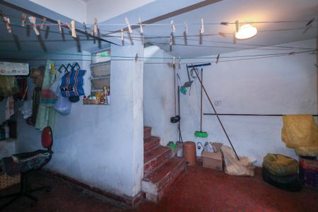 Casa à venda com 178m², 2 quartos e 3 vagas Casa à venda com 178m², 2 quartos e 3 vagasÁrea de Serviço