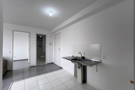 Apartamento para alugar com 35m², 2 quartos e sem vaga Apartamento para alugar com 35m², 2 quartos e sem vagaCozinha e área de serviço