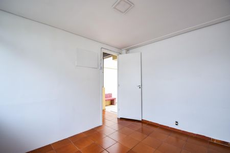 Casa de condomínio à venda com 190m², 4 quartos e 1 vagaQuarto 3 (2º Andar)