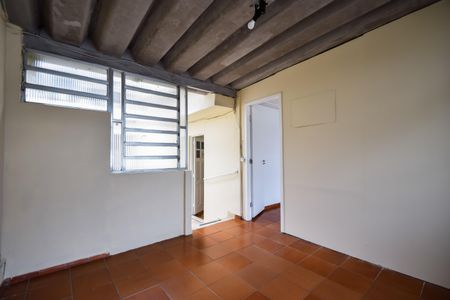 Casa de condomínio à venda com 190m², 4 quartos e 1 vagaTerraço