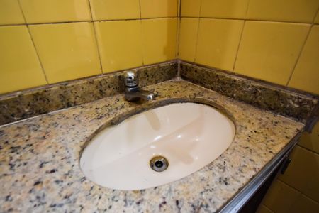 Casa de condomínio à venda com 190m², 4 quartos e 1 vagaBanheiro