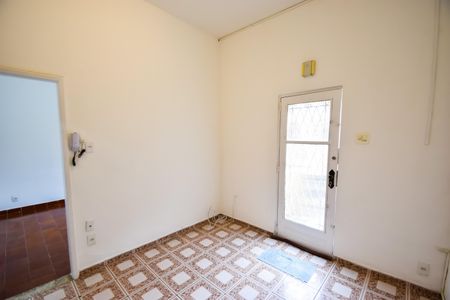 Casa de condomínio à venda com 190m², 4 quartos e 1 vagaSala
