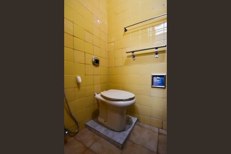 Casa de condomínio à venda com 190m², 4 quartos e 1 vagaBanheiro