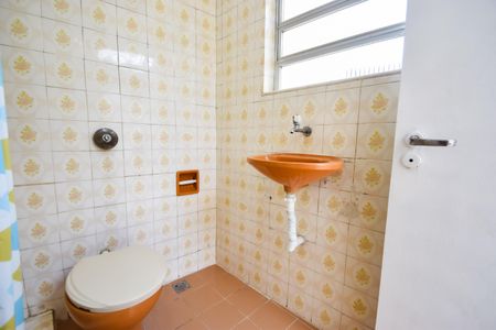 Casa de condomínio à venda com 190m², 4 quartos e 1 vagaBanheiro 2 (2º Andar)