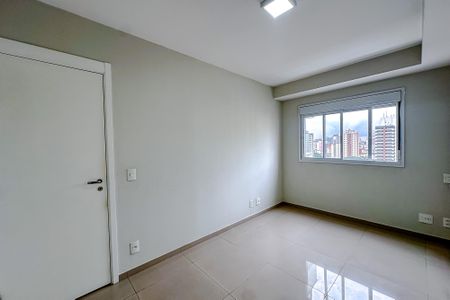 Apartamento para alugar com 66m², 2 quartos e 1 vaga Suíte