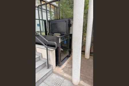 Apartamento para alugar com 57m², 2 quartos e 1 vaga Apartamento para alugar com 57m², 2 quartos e 1 vagaAcessibilidade - entrada