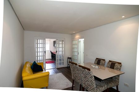 Apartamento à venda com 71m², 2 quartos e 1 vaga Apartamento à venda com 71m², 2 quartos e 1 vagaSala