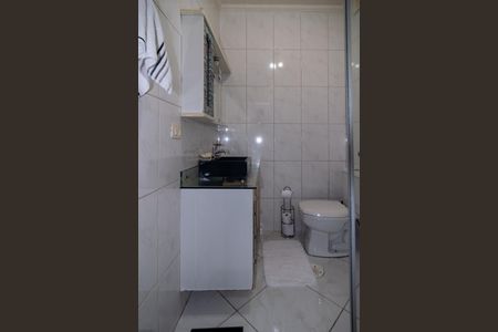 Apartamento à venda com 71m², 2 quartos e 1 vaga Apartamento à venda com 71m², 2 quartos e 1 vagaBanheiro Social