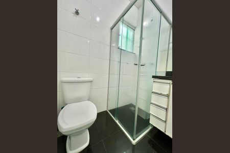 Casa para alugar com 180m², 3 quartos e 2 vagas Casa para alugar com 180m², 3 quartos e 2 vagasBanheiro da Suíte